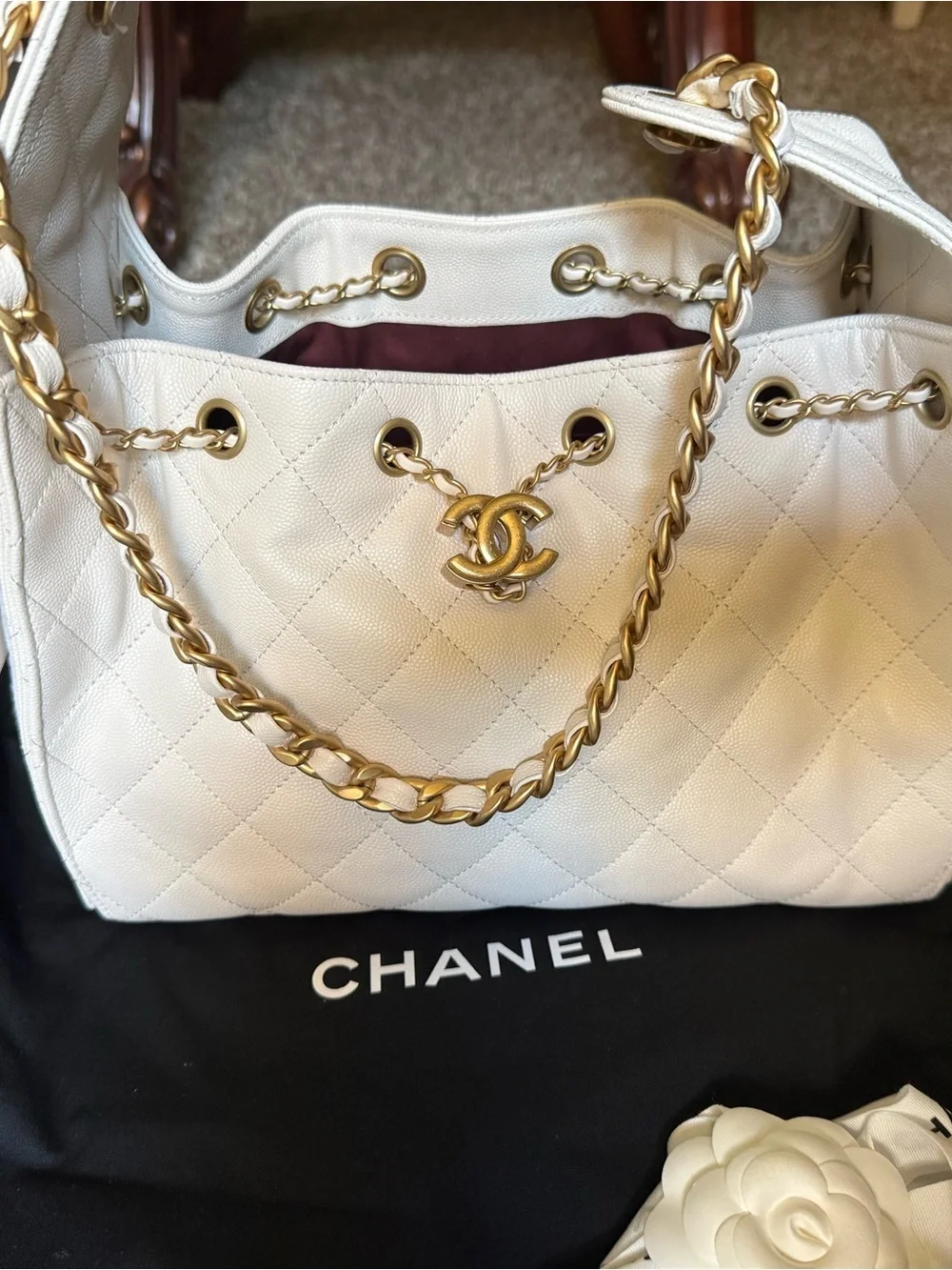 Chanel 25 small White Quilted Leather Drawstring Shoulder Bag with Gold Chain